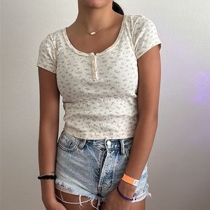 NWOT Brandy Melville top